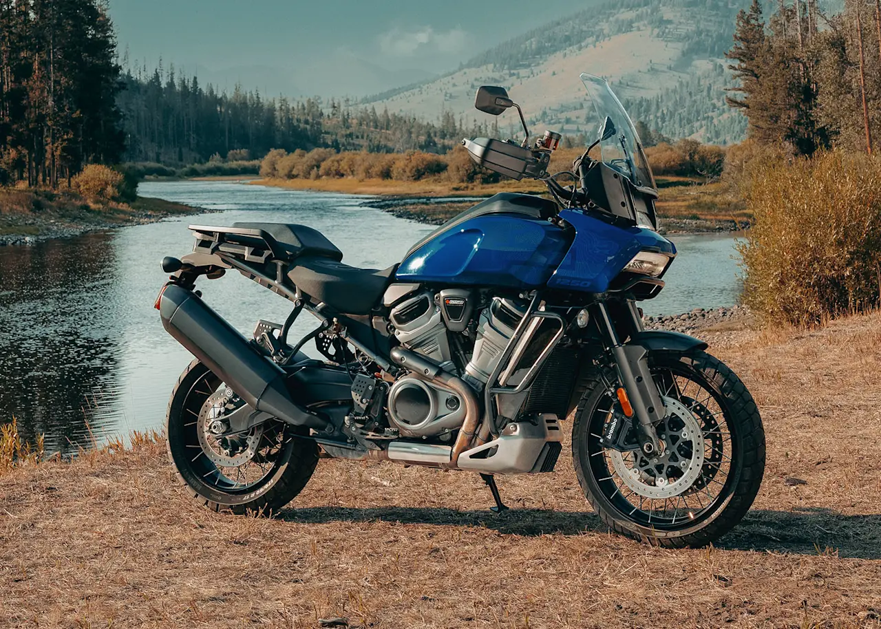 2025-pan-america-special-gallery-slc-4 Harley color azul