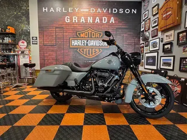 Harley-Davidson Road King Special - año 2025