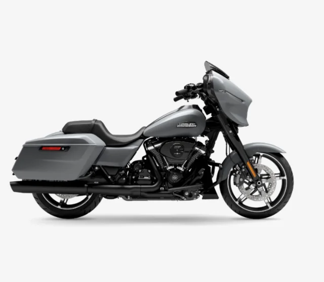 HARLEY-DAVIDSON STREET GLIDE 2024 - BLACK FINISH